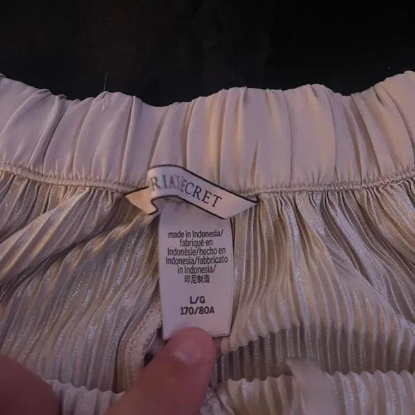 Gold flowy Victorias Secret sleep shorts - Image 2