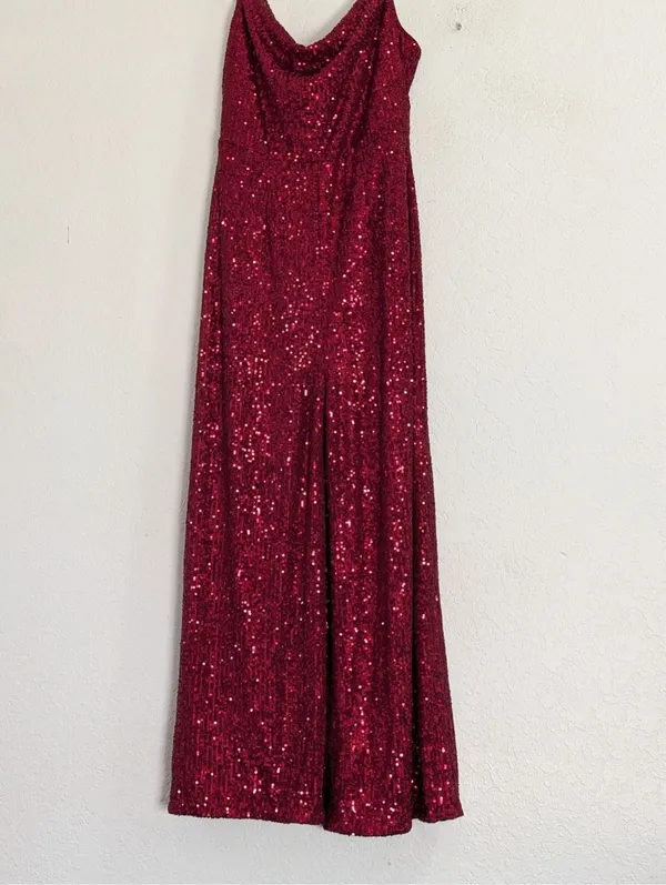 Lulus red sparkly sequin romper jumpsuit size M holiday Christmas - Image 4