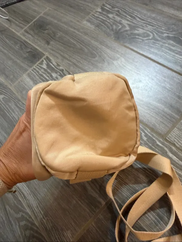 BEIS Tan beige Crossbody water bottle sling holder EUC - Image 5