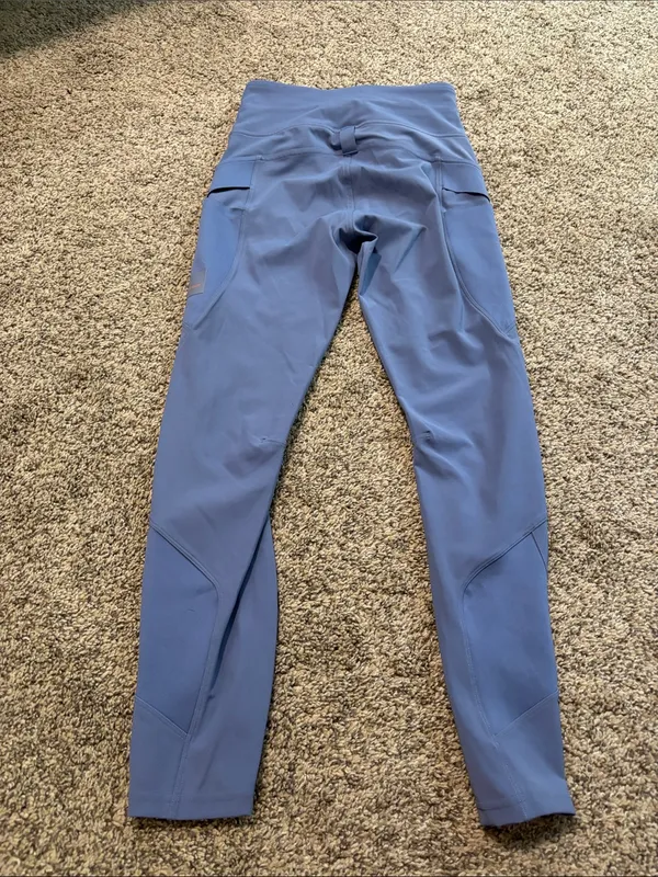 Lululemon Cargo Super-High-Rise Hiking Tight 25" size 6 - Image 4