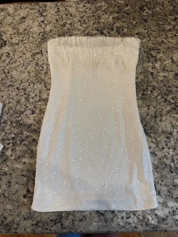 White beaded dress - Image 4
