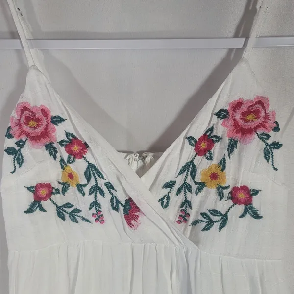 Mi Ami Francescas White Tiered Boho Gauzy Mini Dress Floral Embroidered Size XXS - Image 9