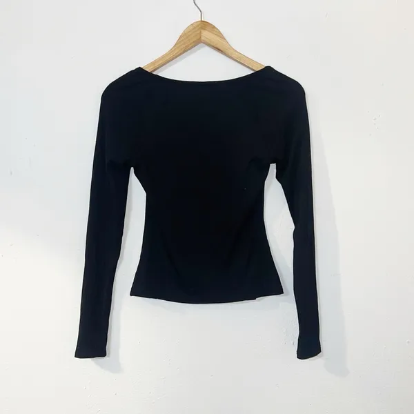 Cider women’s black ribbed waist length square neck long sleeve top - Image 8