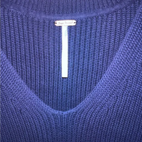 Free People‎ Navy Blue Allure Rib Knit Slouchy V-Neck Pullover Sweater Size XS - Image 10