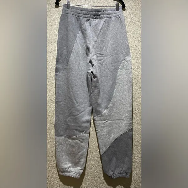 ALO Yoga NWOT Make Waves Sweatpants Joggers Athletic Heathered Grey Tonal Size S - Image 9