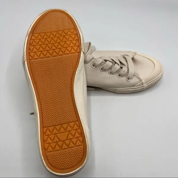 Universal Threads Off White Sneakers Sz 10 - Image 6