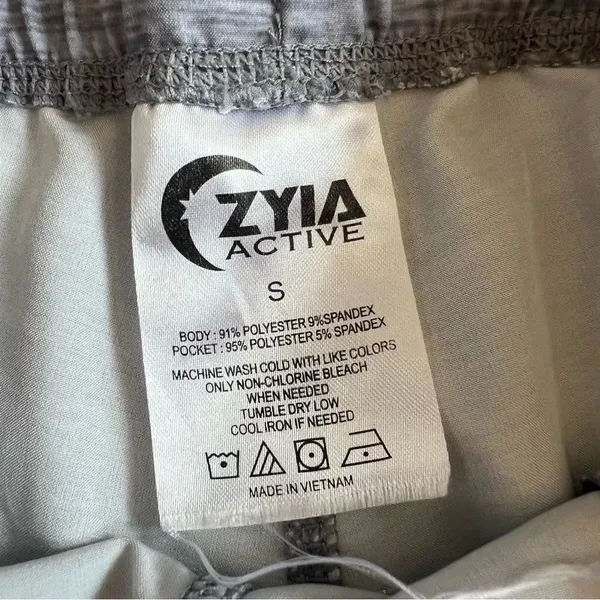 ZYIA Gray Camo Mesh Hidden Zipper Shorts Size Small - Image 6