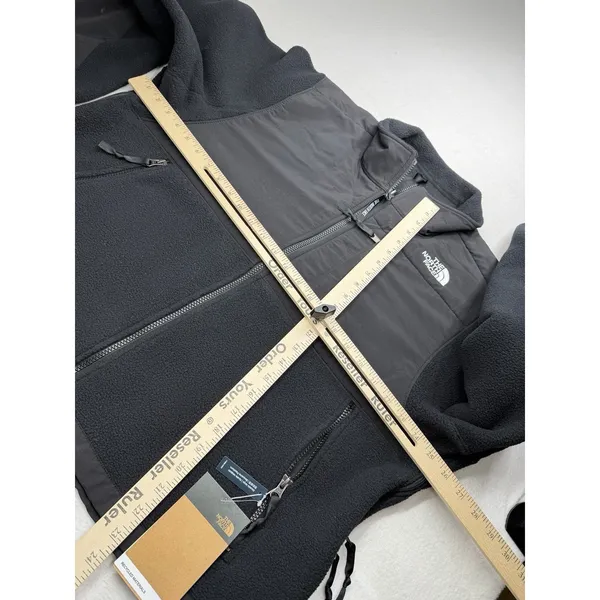 The North Face Women's Retro Denali Jacket Black Size XL NWT ($200 Retail) - Image 6
