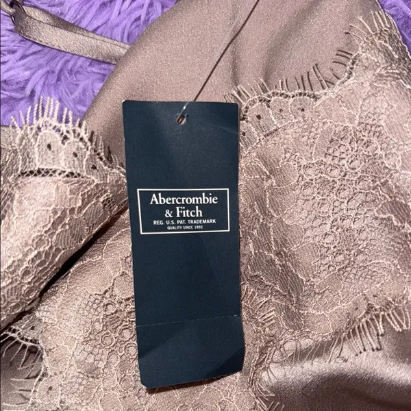 Abercrombie Elegant Cream Lace Bodysuit - Image 9