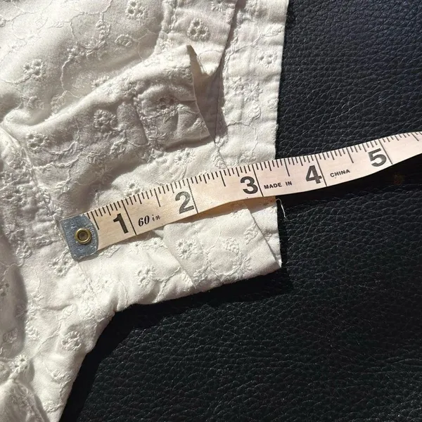 Express White Eyelet Embroidered Shorts - Image 7