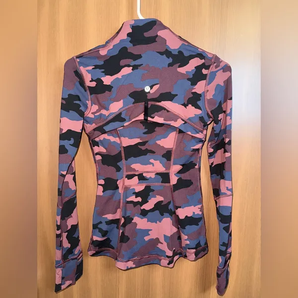 NWOT- Lululemon Define Jacket *Luon Size: 2 - Image 2