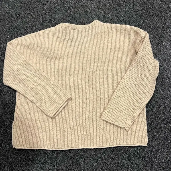 Cream V-Neck Sweater with Relaxed Fit - Image 2