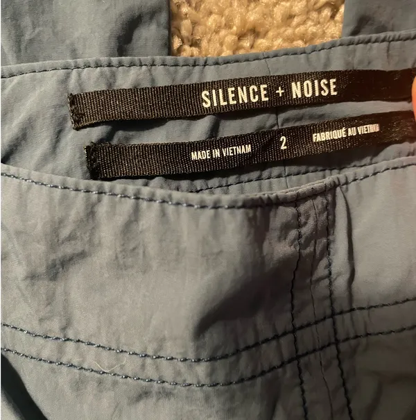 Urban Outfitters Capris - Image 5