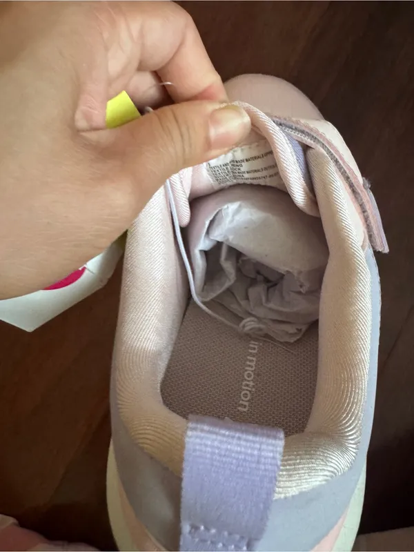 Women size 5 1 side(right side)Pastel Pink & Lavender Athletic Sneaker - Image 3