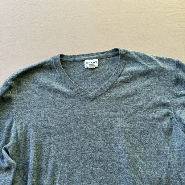 Old Navy V-Neck Sweater - Image 4