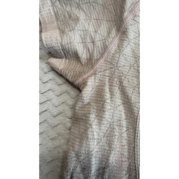 Lululemon Swiftly Tech Short Sleeve Pink Geo Jacquard Activewear Top Size 6 - Image 4