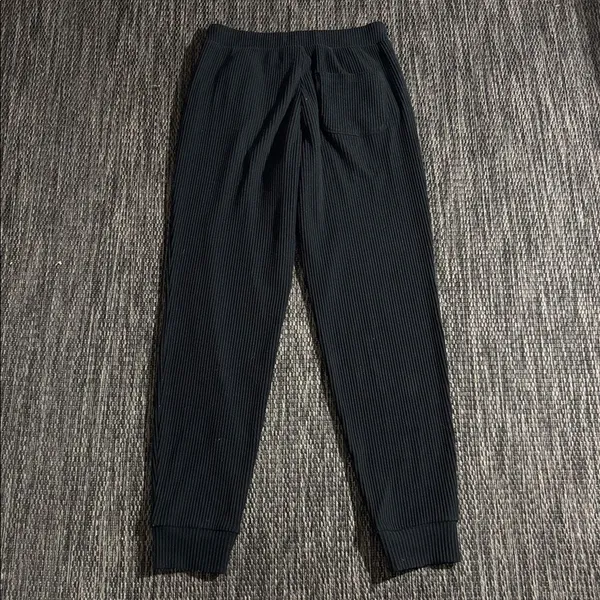 Alo Yoga Muse Jogger Size Small - Image 2