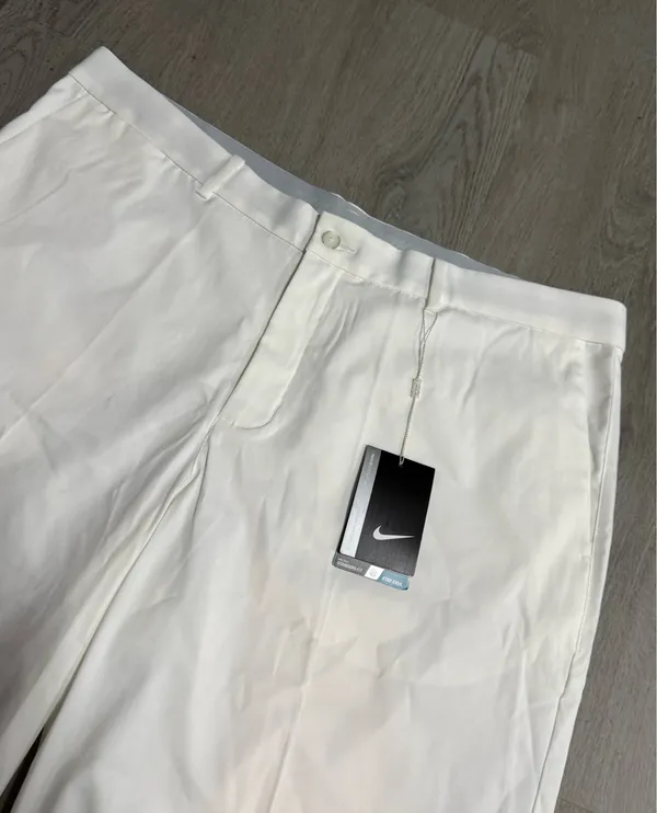 Nike golf shorts  - Image 2