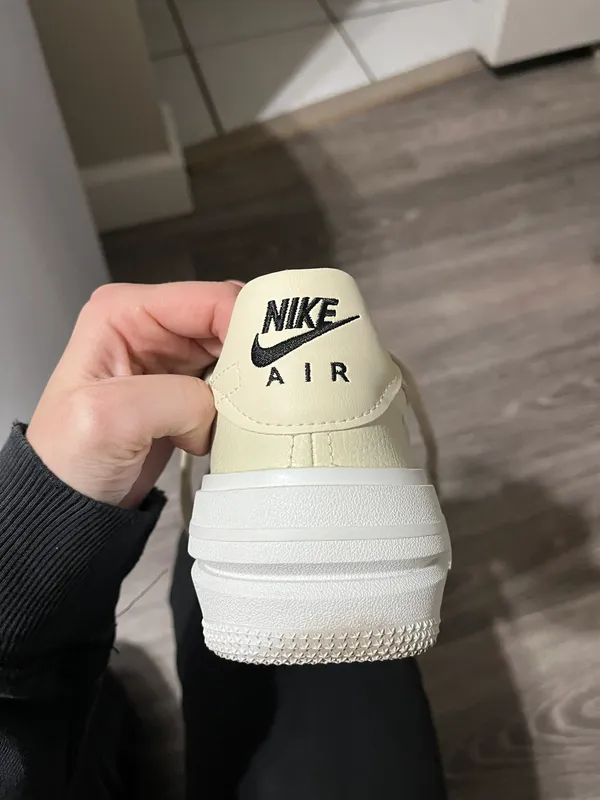 Nike Air Force 1 Shoes - Image 3