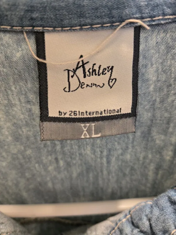 Laura Ashley Denim Womens XL Western Pearl Snap Button Denim Shirt Acid Wash Y2K - Image 3