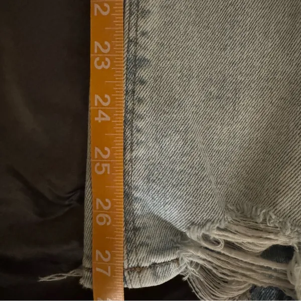 American eagle AE stretch mom jeans light wash blue ripped distressed size 4R - Image 12