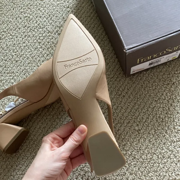 NEW Franco Sarto Racer Pumps Short Heels Sling backs Nude Size 8 NIB - Image 7