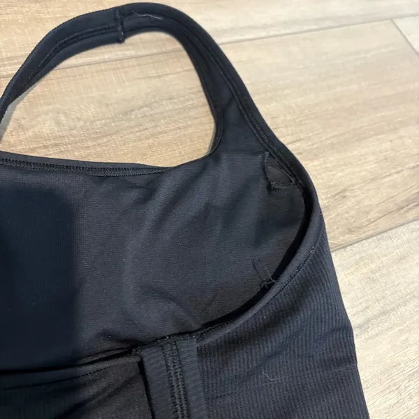 Athleta ribbed Strappy‎ back sports bra black size medium - Image 3
