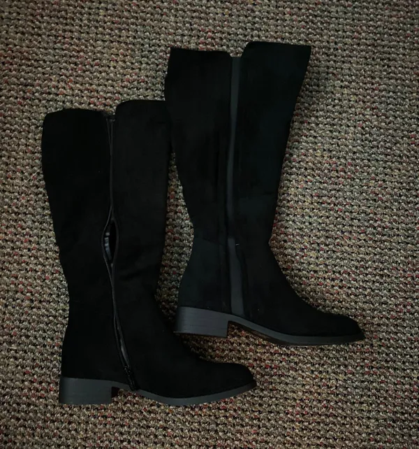 Knee High Black Boots Size 7 - Image 2