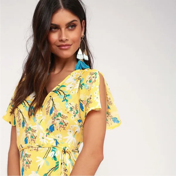 Lulu's Exclusive Yellow Wrap Dress. ‎ M - Image 4
