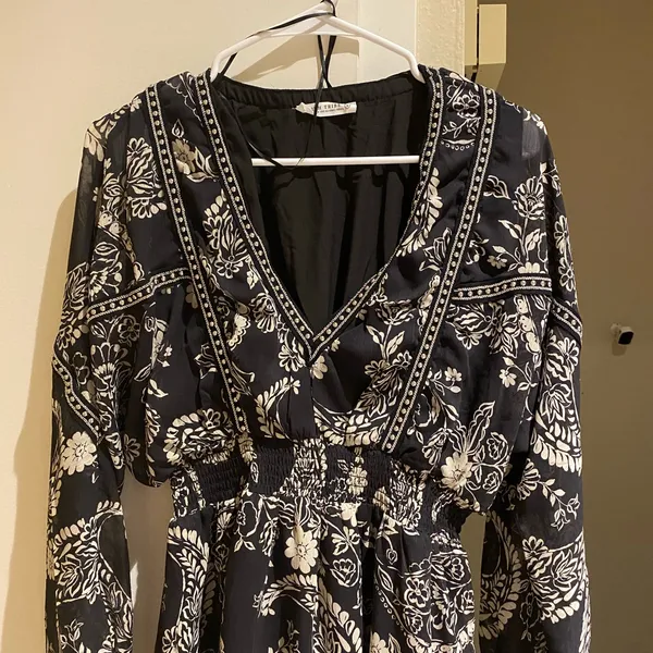 12th tribe boho v neck floral dress long sleeve - Image 4