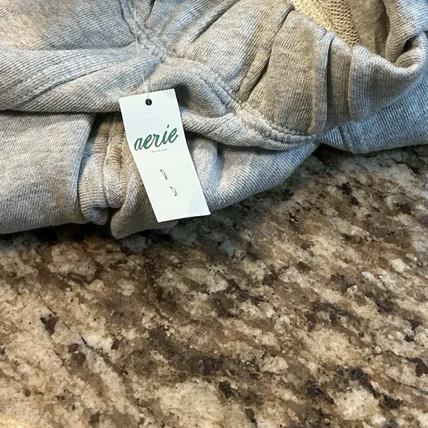 Aerie Womens S Short Gray Cargo Sweatpants Jogger Pants NWT Flaw - Image 6