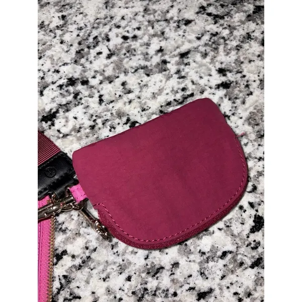 Lululemon Dual Pouch Wristlet Sonic Pink Great Condition - Image 12