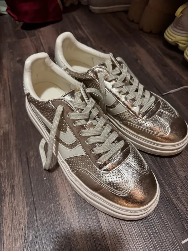 Steve Madden Sneakers - Image 3