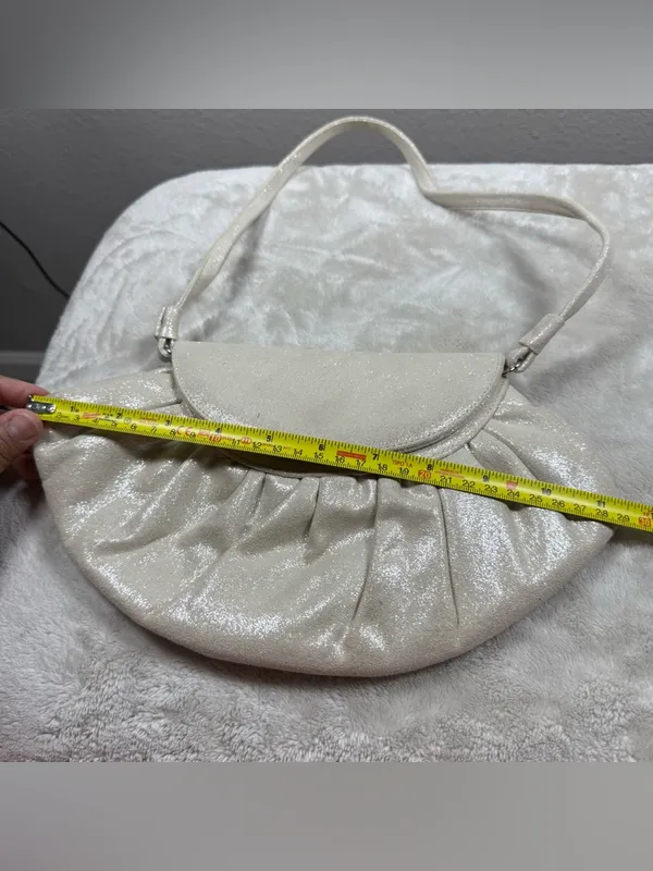 Stuart Weitzman Shimmery Cream Pleated shoulder bag - Image 4