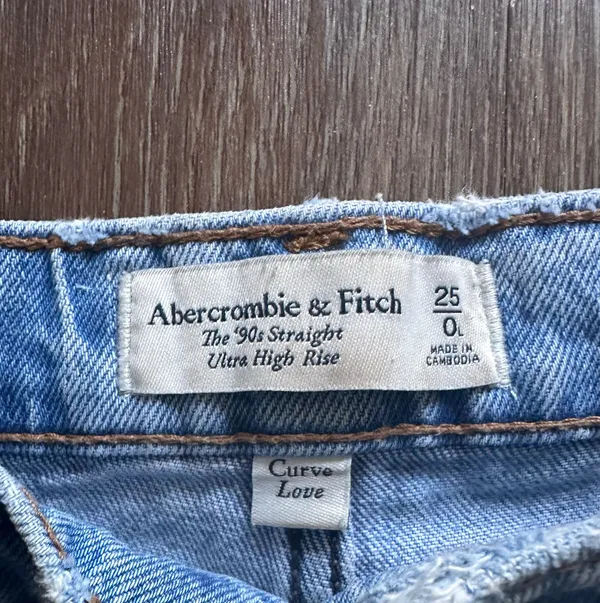 Abercrombie Jeans - Image 2