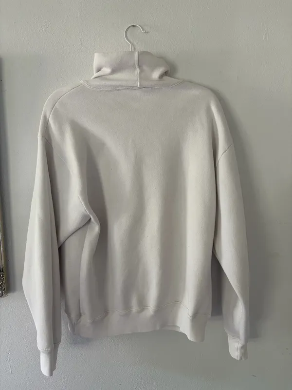 Guess Vintage Sweatshirt - Image 4