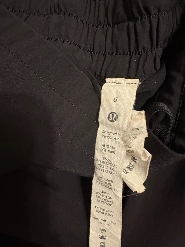Lululemon black skirt - Image 4