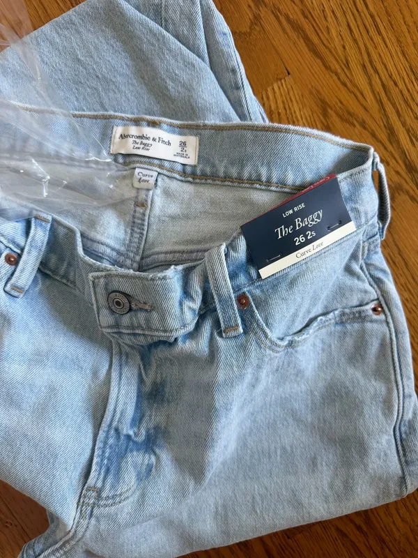 Abercrombie & Fitch Low rise Baggy Jeans - Image 3