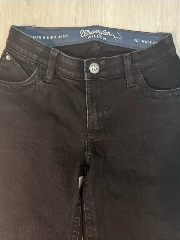 Wrangler Women's Ultimate Riding Willow black Mid Rise Bootcut Jeans size 26 - Image 3