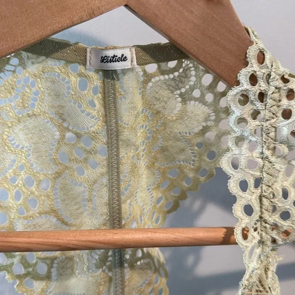 Listicle Medium Light Green Lace‎ Bralette - Image 7