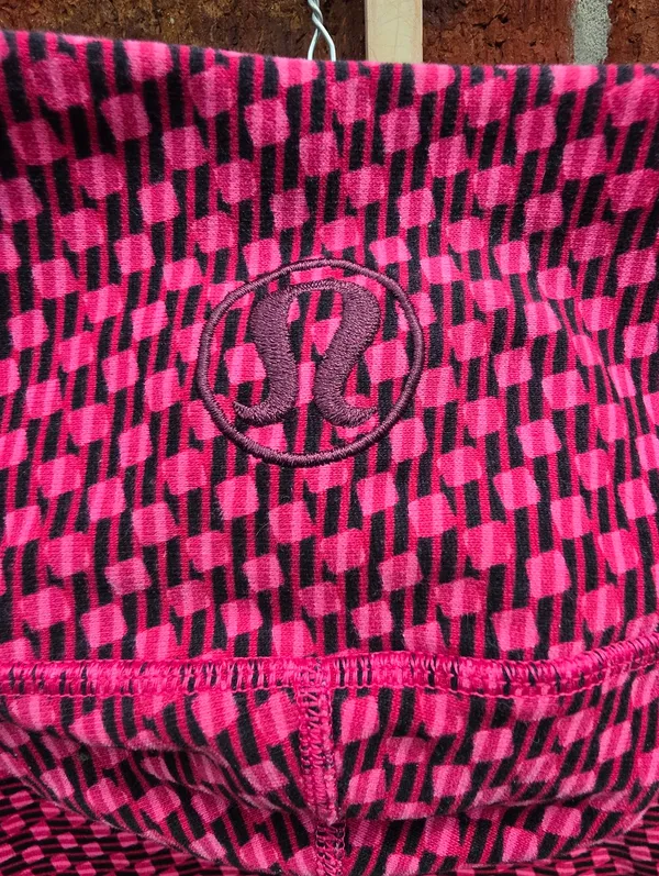 Lululemon Scuba Hoodie in wine size 10 - Image 9