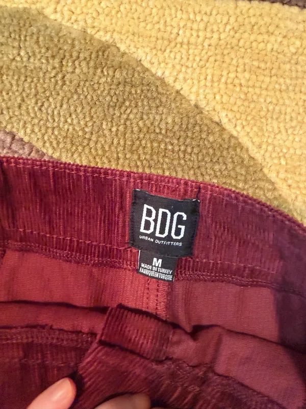 NWT BDG Urban Outfitters Maroon Corduroy Mini Skirt High Waisted Size Medium - Image 4