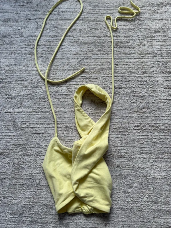 Halter Tie-Front Crop Top in Pale Yellow (Size XS) - Image 3