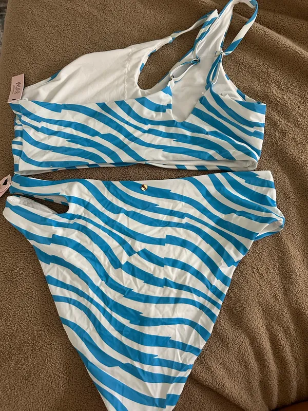 Victoria's Secret Bikini Set - Image 3