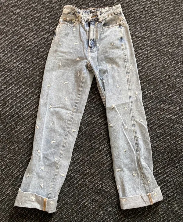 Mom Jeans - Image 3