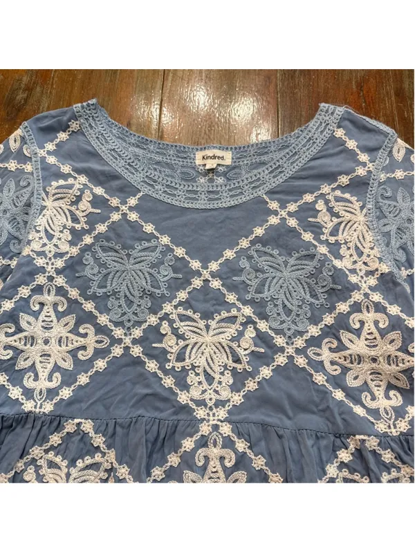 Kindred Boho Embroidered Eyelet Lace Bell Sleeve Top Blue Scalloped Hem Size M - Image 2
