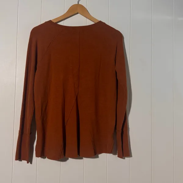 Michael Stars Women's Medium Rust Long Sleeve High Low Hem Soft Knit Top - Image 3