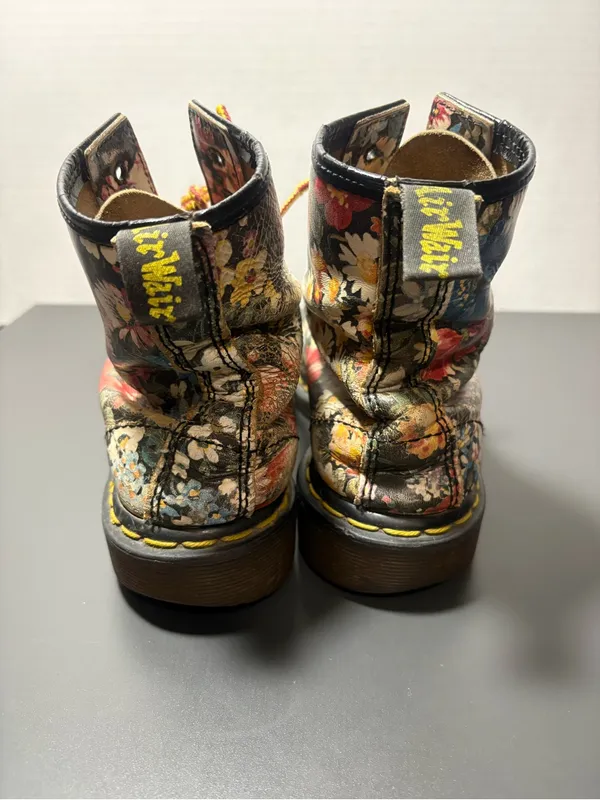 DR. MARTENS 1460 Vintage 90s Floral Boots - Image 5