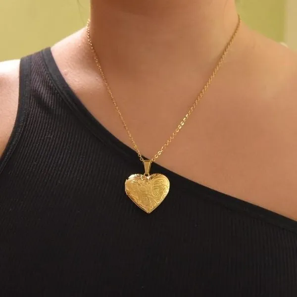 Golden Heart Locket Necklace - Image 4