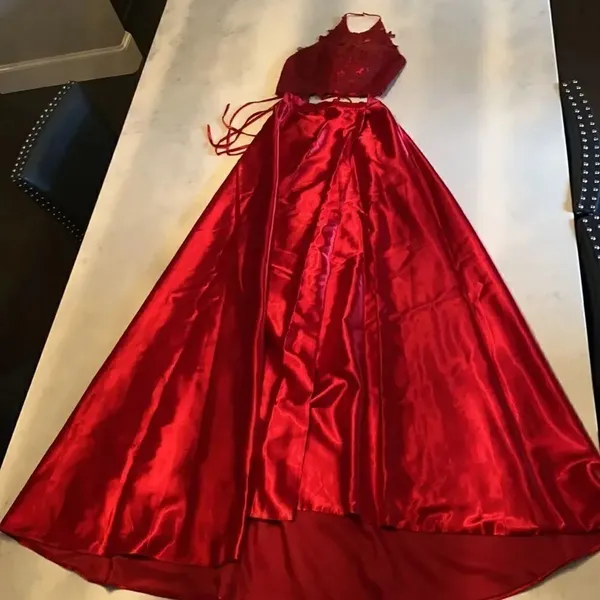 Women’s Gorgeous Red Formal Bridal Dress Two Pieces - Bodice and Skirt Size XS - Image 11